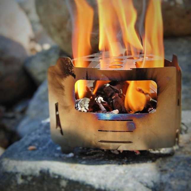 Amazon.com: Bushcraft Essentials Outdoor Stove Bushbox XL